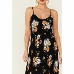 Country Outfitter Shop -Country Outfitter Shop unnamed file 673